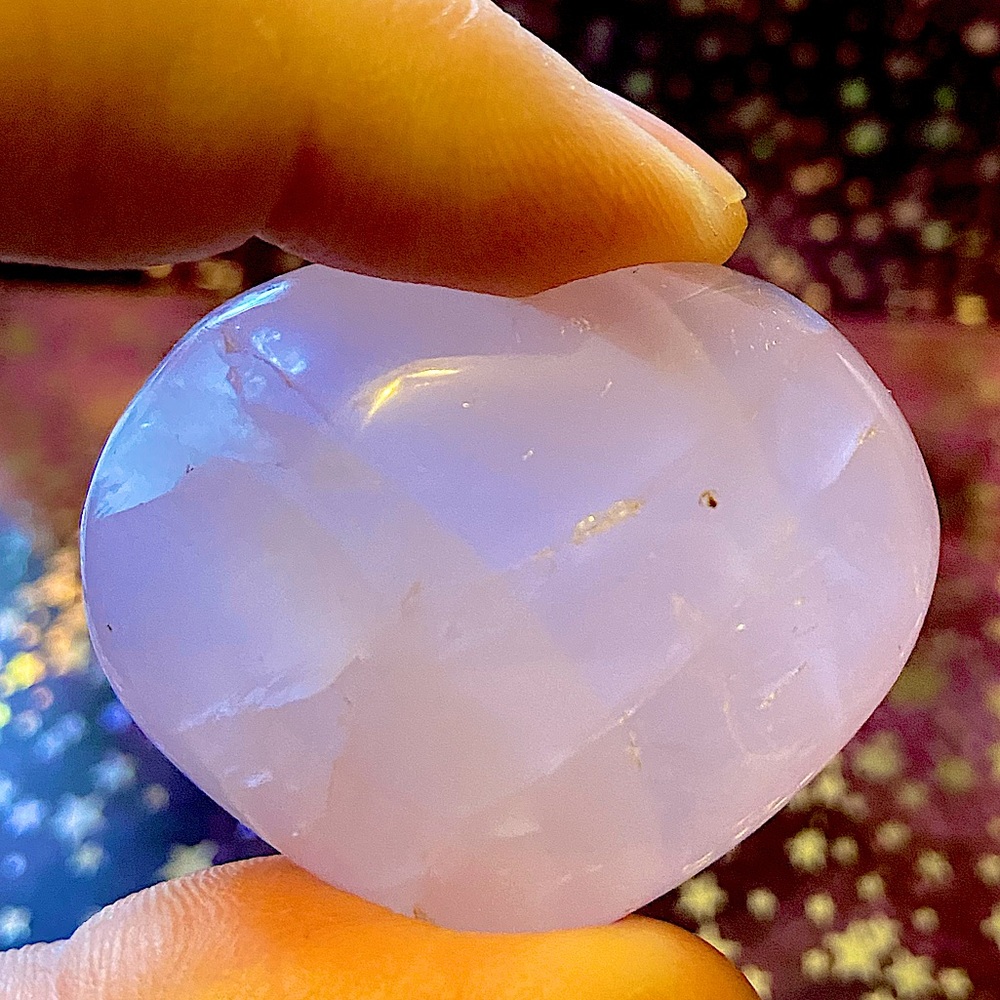 🌸SALE🌸 Rose Quartz Crystal Carved Mini Heart! 💖